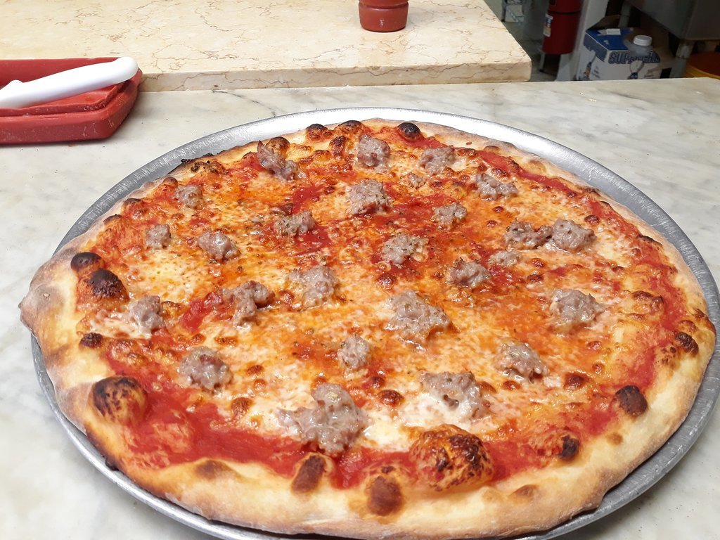 Nunzio`s Pizzeria and Restaurant